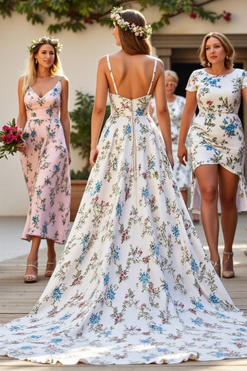 Robe de mariée blanche à col en V A Line Sweep Train avec des fleurs